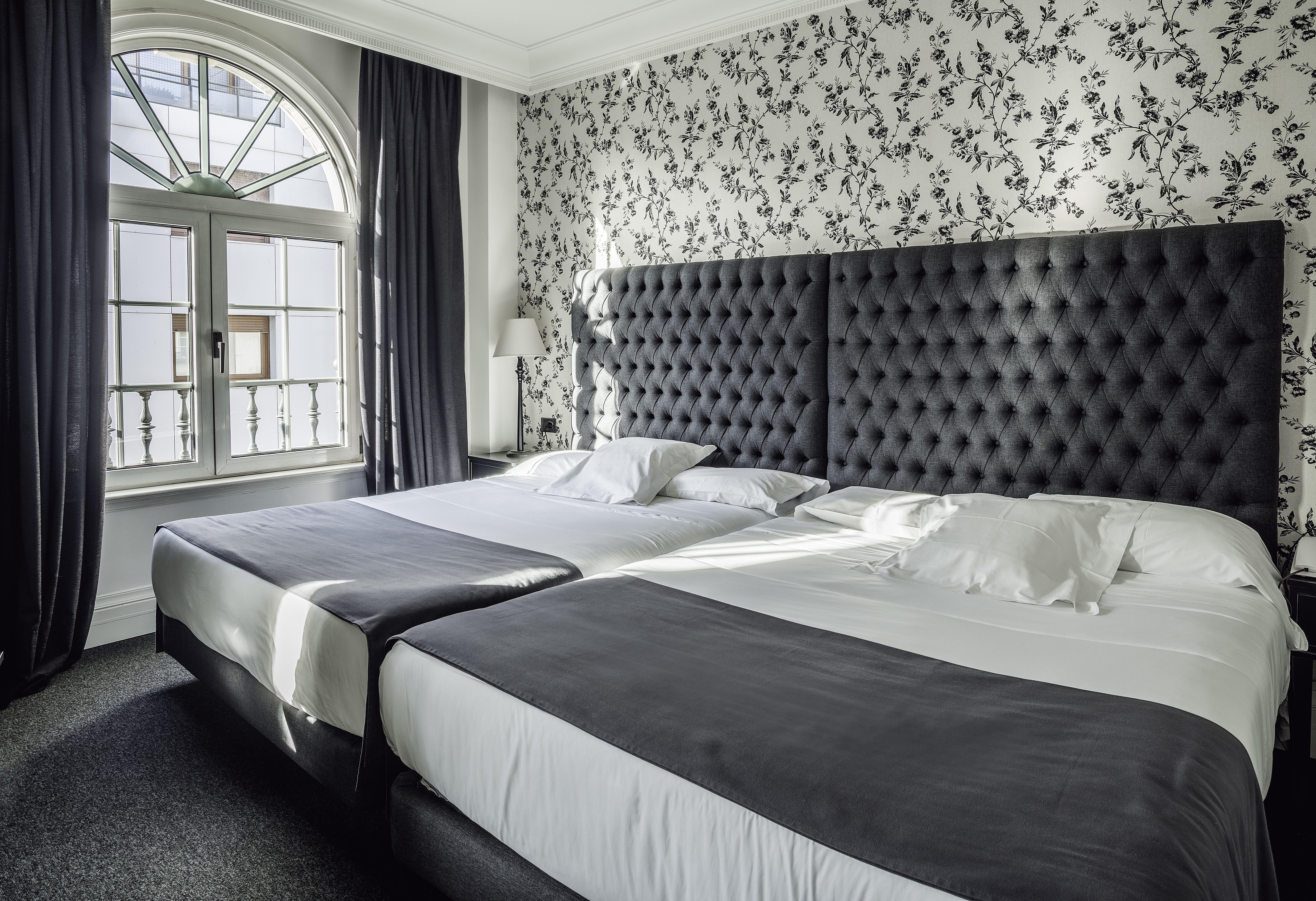 Hotel Lopez De Haro Bilbao Exterior foto A room at the Hotel Axelmannstein