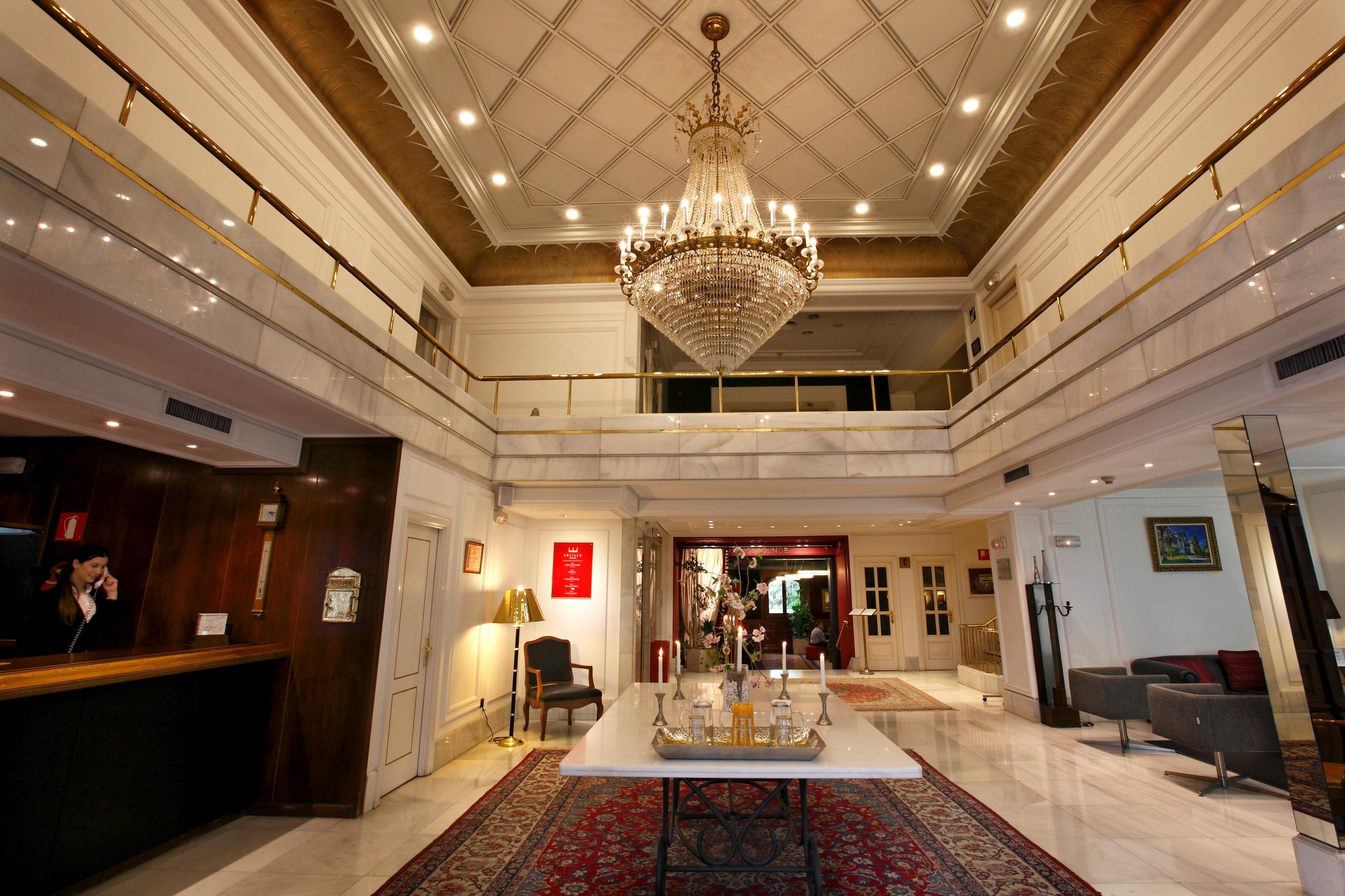 Hotel Lopez De Haro Bilbao Exterior foto The lobby of the hotel